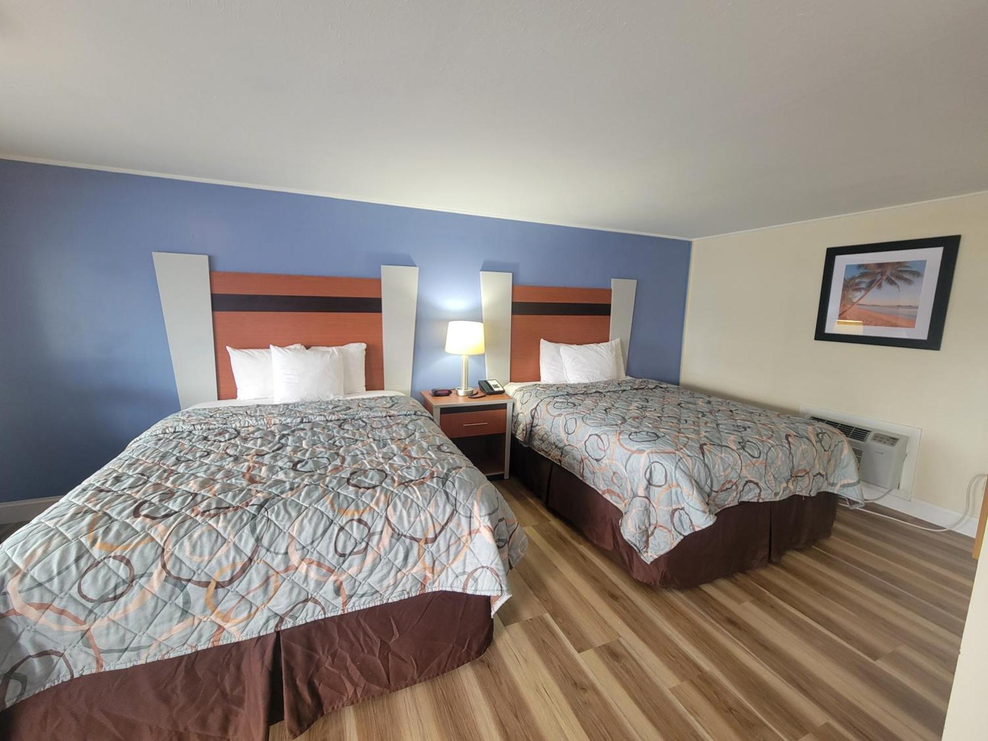 Days Inn By Wyndham - Cape Cod West Yarmouth Exterior photo